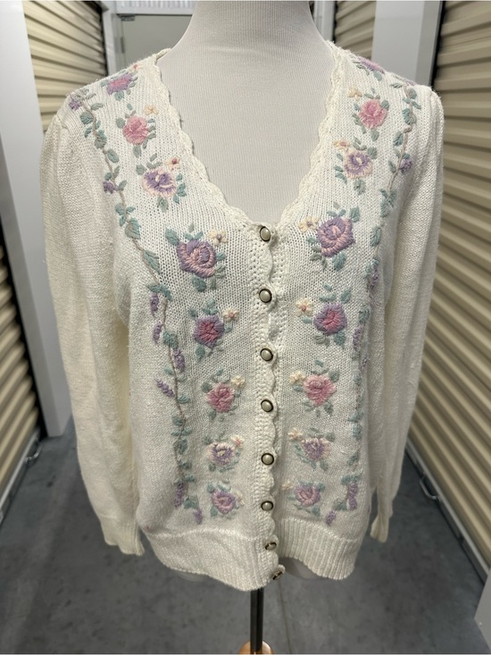 Worthington Sweaters - 80’s Worthington Cream Floral Embroidered Cardigan Sweater Cottagecore
